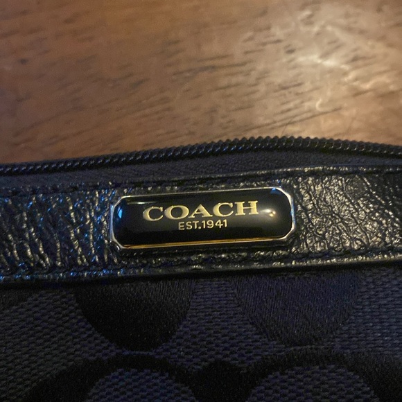 Coach handbag - Picture 2 of 4